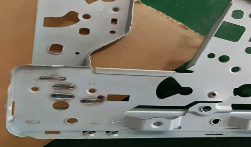 How to deal with the rust problem in the fabrication of automotive sheet metal parts