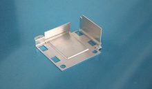 What are the precautions for the use of automotive sheet metal parts fabrication machines in the manufacturing industry?